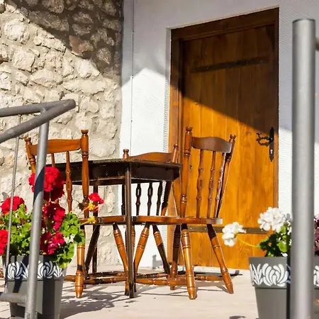 דירה Old House Piperi פודגוריצה