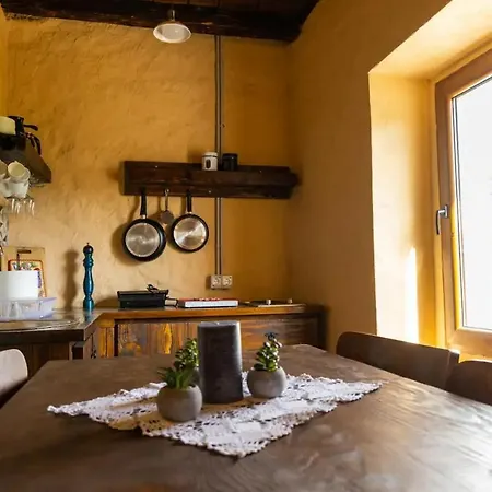 Old House Piperi * Podgorica