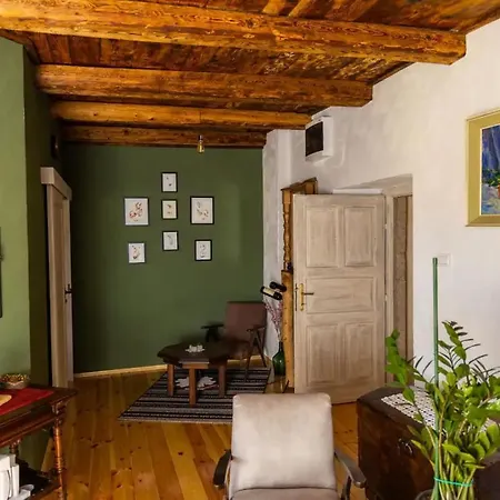 Old House Piperi Apartment