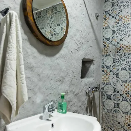 Old House Piperi דירה *